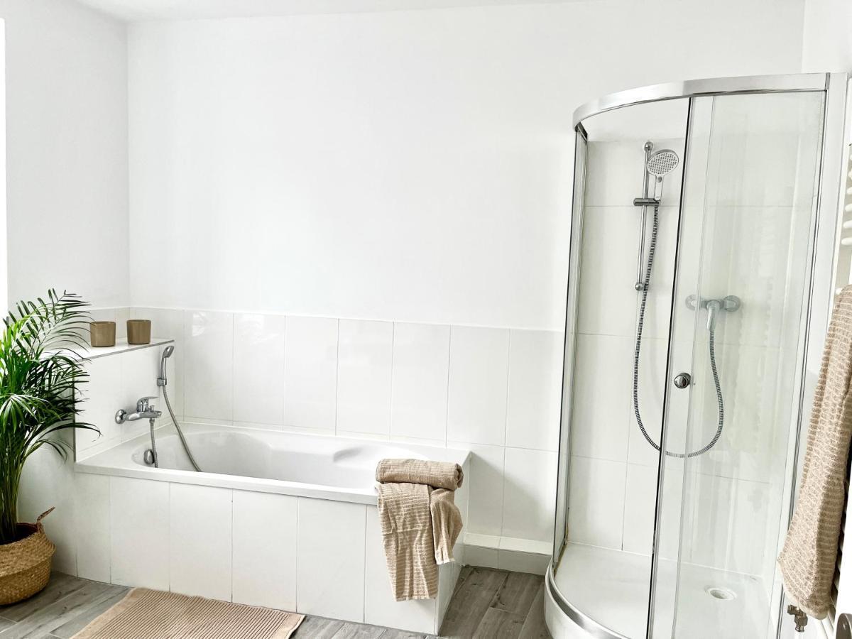 Design Apartment - Parking - Kingsize-Bett - 2X Bad - Zentrum Hannover Exterior photo